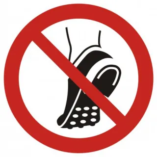 Znak Zakaz wchodzenia w obuwiu z metalową podeszwą na Folii Samoprzylepnej (GAP035)